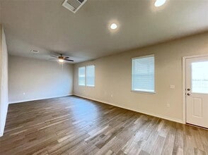 1602 Jacey Way in Austin, TX - Building Photo - Building Photo