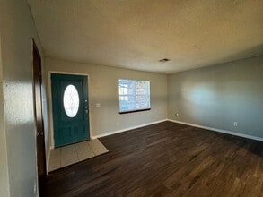 3308 Gwendolyn Ln in Edmond, OK - Building Photo - Building Photo