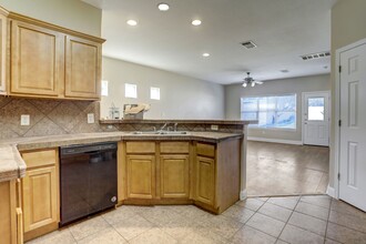 7204 Providence Ave in Austin, TX - Building Photo - Building Photo