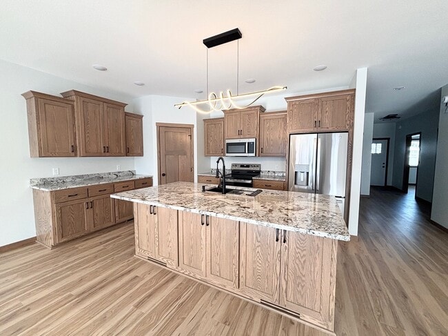 577 Main St W in Richmond, MN - Building Photo - Building Photo