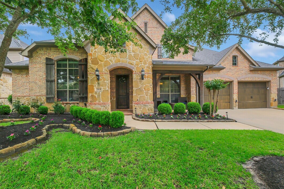 2810 Red Maple Dr in Katy, TX - Building Photo