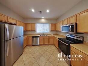 10511 E Second Water Trail in Gold Canyon, AZ - Building Photo - Building Photo