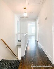 98 Bristol Rd in Medford, MA - Building Photo - Building Photo