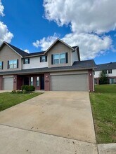 2735 W Shasta Rd in Rogers, AR - Building Photo - Building Photo