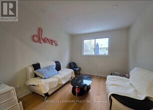 16 Redcastle Crescent in Georgina, ON - Building Photo - Building Photo