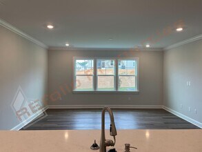 605 Emerald Bay Cir in Raleigh, NC - Building Photo - Building Photo