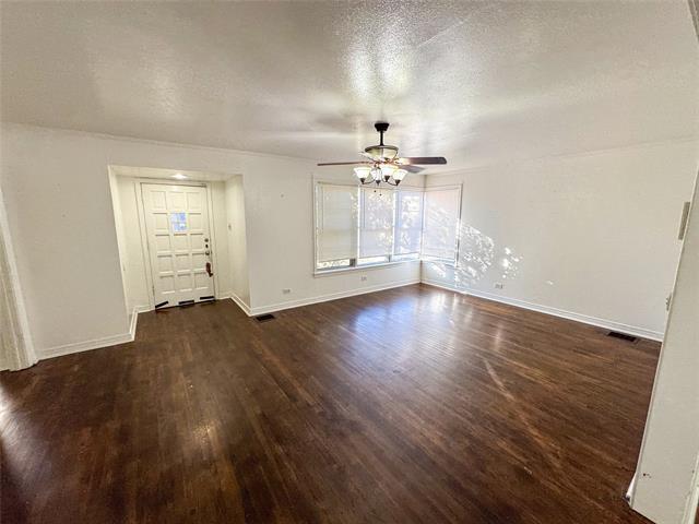 1431 W Chestnut St in Denison, TX - Building Photo - Building Photo