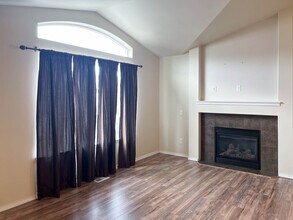 8124 Marsha Loop in Anchorage, AK - Building Photo - Building Photo