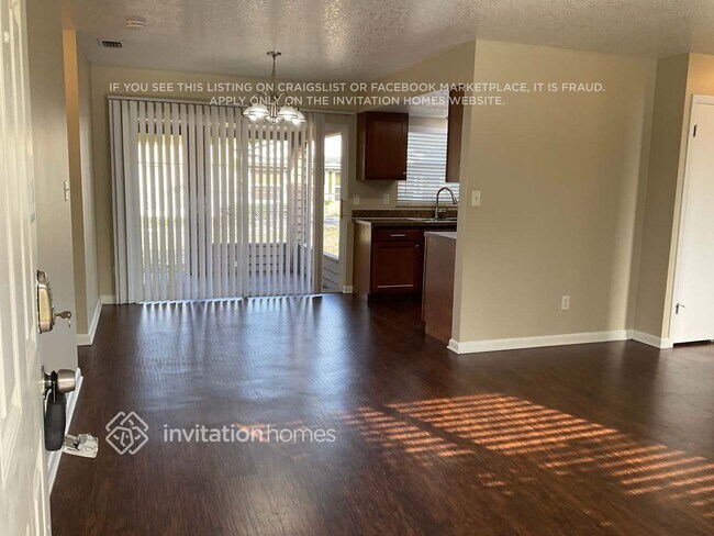 2401 Driftwood Dr in Casselberry, FL - Building Photo - Building Photo