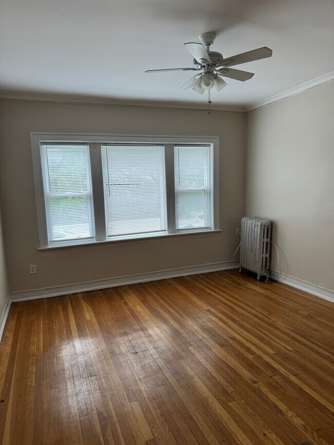 7755 N Sheridan Rd in Chicago, IL - Building Photo - Building Photo