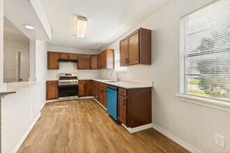 10125 Muskogee Dr in Dallas, TX - Building Photo - Building Photo