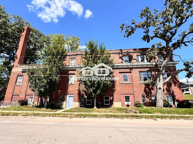 property at 1000 24th St