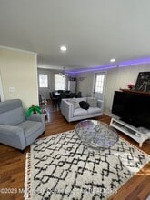 32 Baker Dr in West Long Branch, NJ - Building Photo - Building Photo