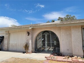 3214 Anacapa Way in Las Vegas, NV - Building Photo - Building Photo
