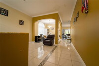 7835 NW 19th Ct in Pembroke Pines, FL - Foto de edificio - Building Photo