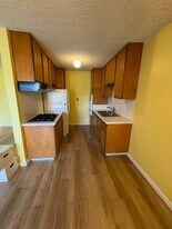 Machado Towers in Los Angeles, CA - Building Photo