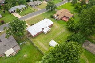 206 Mockingbird St in Hot Springs, AR - Building Photo