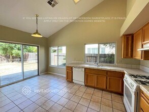 8975 Bertwin Way in Elk Grove, CA - Building Photo - Building Photo