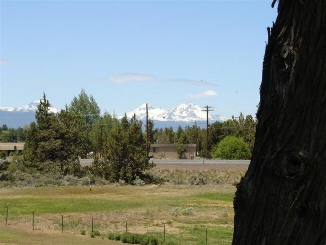Collective Communities Juniper Hilltop MHC in Bend, OR - Building Photo - Building Photo