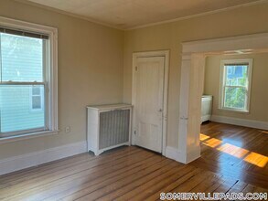 11 Clarendon Ave in Somerville, MA - Building Photo - Building Photo