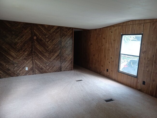 564 Talmadge Rd in Walthourville, GA - Building Photo - Building Photo