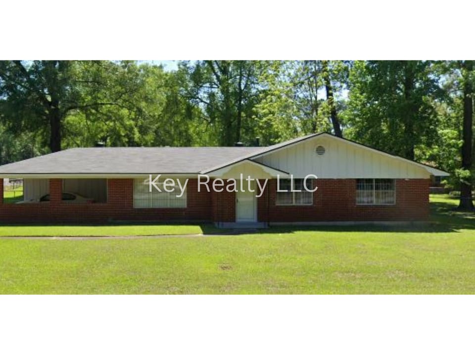 7219 Shreveport Hwy in Pineville, LA - Building Photo