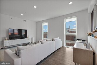 1501 N 31st St-Unit -301 in Philadelphia, PA - Foto de edificio - Building Photo