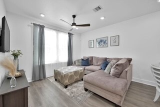 property at 211 S 5th St