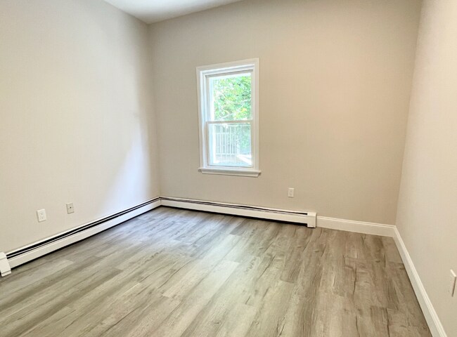 274 Bolton St, Unit Bolton St in Boston, MA - Building Photo - Building Photo