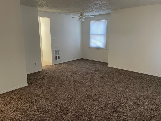 219 W Ridge Rd in Moses Lake, WA - Building Photo - Building Photo