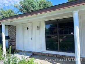 214 Chaumont Dr in Lafayette, LA - Building Photo - Building Photo