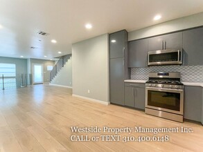 5844 1/2-6548 La Mirada Ave in Los Angeles, CA - Building Photo - Building Photo