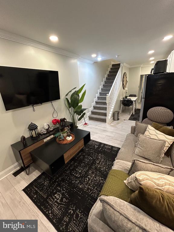 property at 616 S Rose St