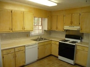 4268 Cedar Valley Ct in Conley, GA - Building Photo - Building Photo