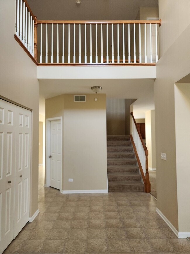 8100 Shady Oak Rd in Joliet, IL - Building Photo - Building Photo