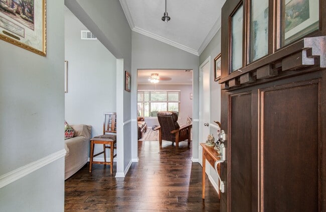 property at 9818 Emnora Ln