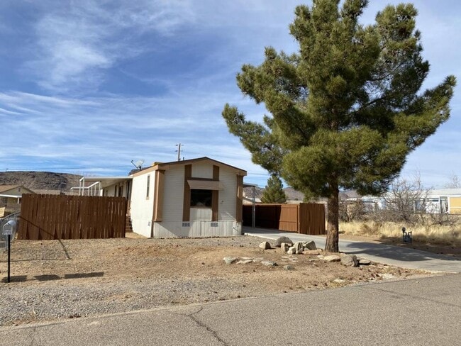 property at 4767 Kelli Ln