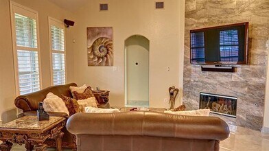 1224 Willowdale Ln in Irving, TX - Building Photo - Building Photo