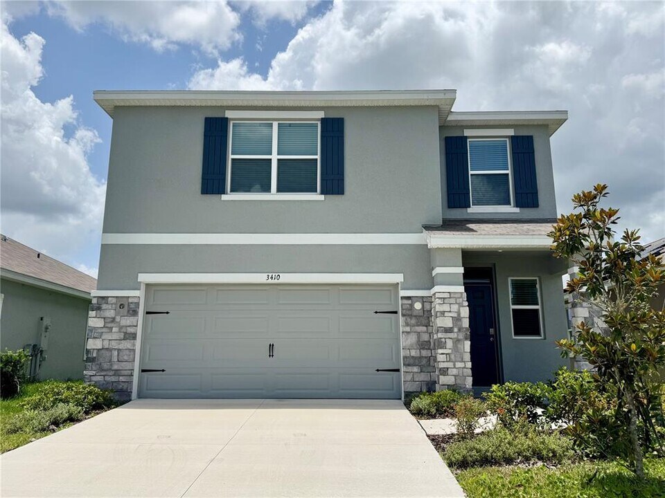 3410 SHADY SUNRISE Lp in Plant City, FL - Building Photo