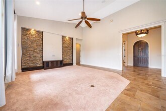 7415 Pointe Venezia Dr in Orlando, FL - Building Photo - Building Photo