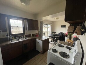 1308 Sutherland Ave, Unit 1308Sutherland in Kalamazoo, MI - Building Photo - Building Photo