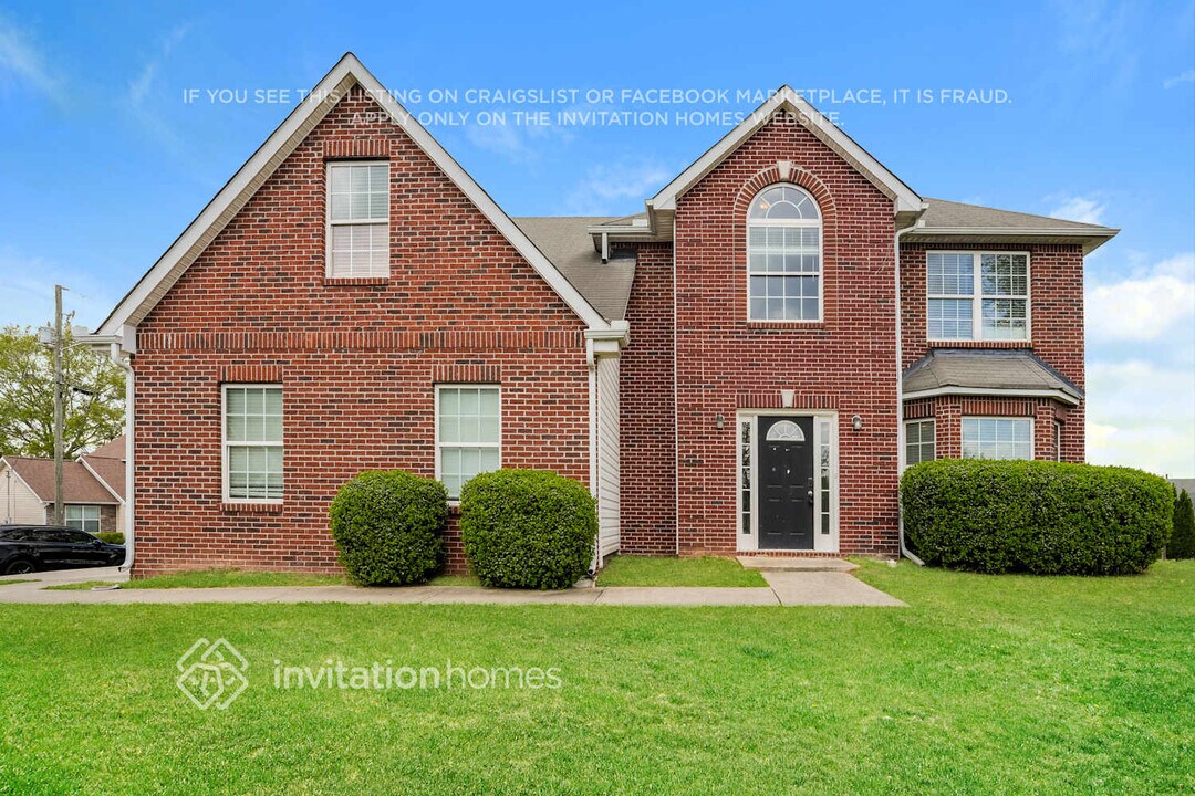1378 Persimmon Ct in Lithonia, GA - Building Photo