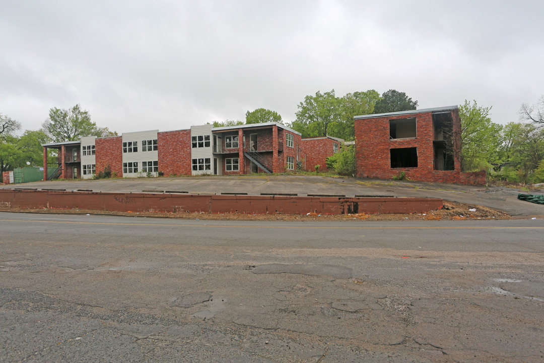 12 Center St N in Birmingham, AL - Building Photo