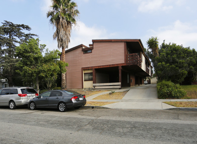 715 E Elk Ave in Glendale, CA - Building Photo - Building Photo