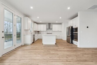 22980 Running Whisper Ct in Ashburn, VA - Building Photo - Building Photo