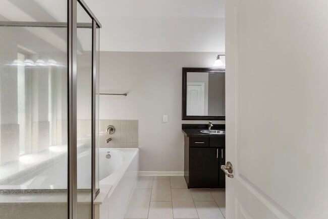 property at 31 Aventura Pl