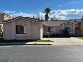 2258 Gregory Ave in Palmdale, CA - Building Photo