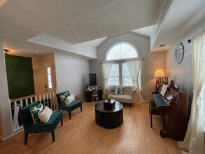 5424 Port Royal Dr in Virginia Beach, VA - Building Photo - Building Photo