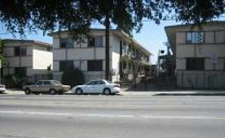 J & M Valley Apartments in Los Angeles, CA - Building Photo