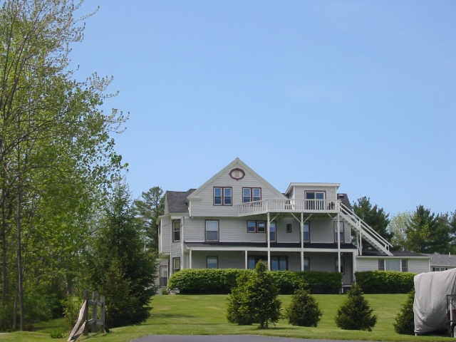 Banker's Apartments in Seneca Falls, NY - Building Photo